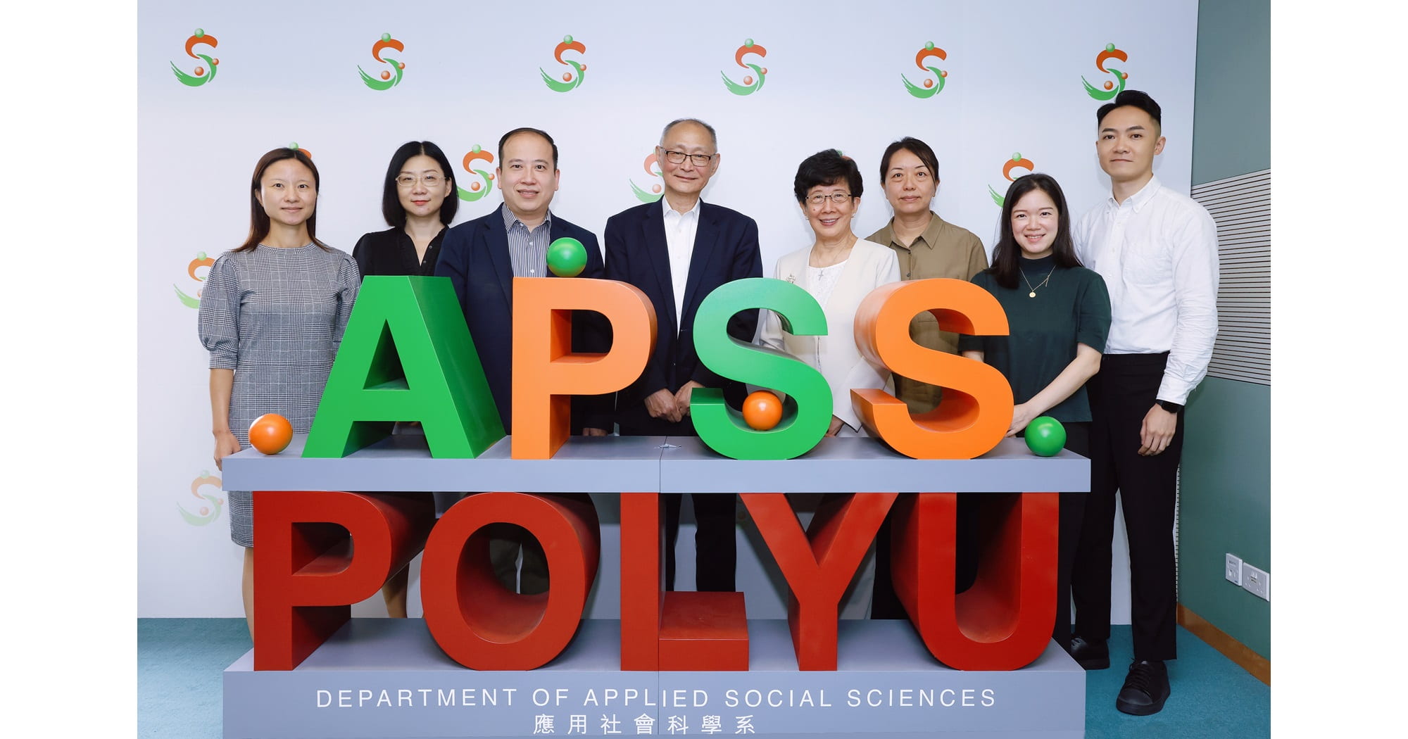 Brown School Professor Visits APSS to Foster Academic Collaborations in Social Work and Social Policy